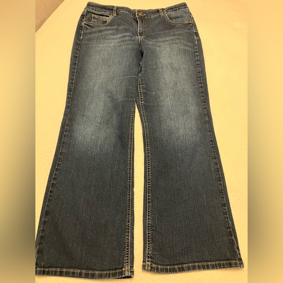 Ruff Hewn Denim - VTG 1981 Ruff Hewn Dark Wash mid rise bootcut jeans Women’s size 12S 5 pocket